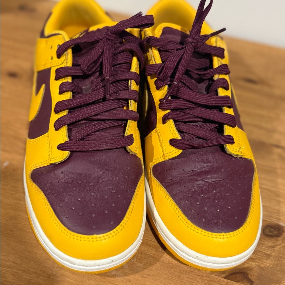 Nike Men's Sneakers in Yellow and Maroon
